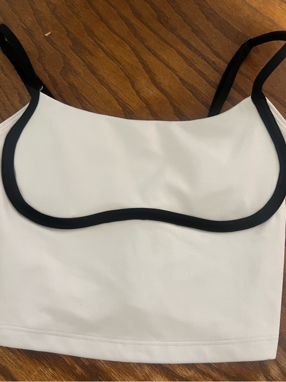 Gilly Hicks Recharge Tank- EUC🩶🖤